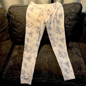 Forever 21 white/grey legging. Gently worn Size L